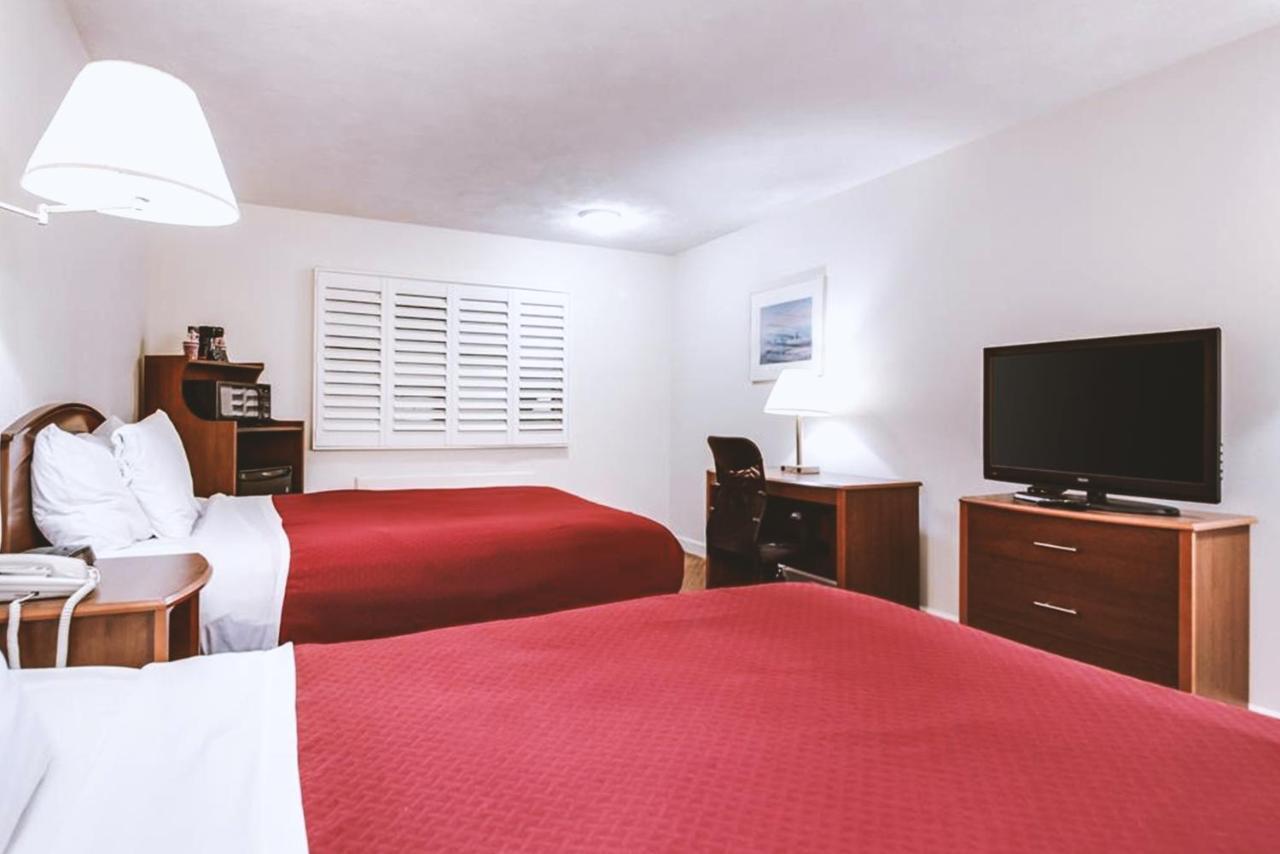 Sky-Palace Inn & Suites Mccook Kültér fotó